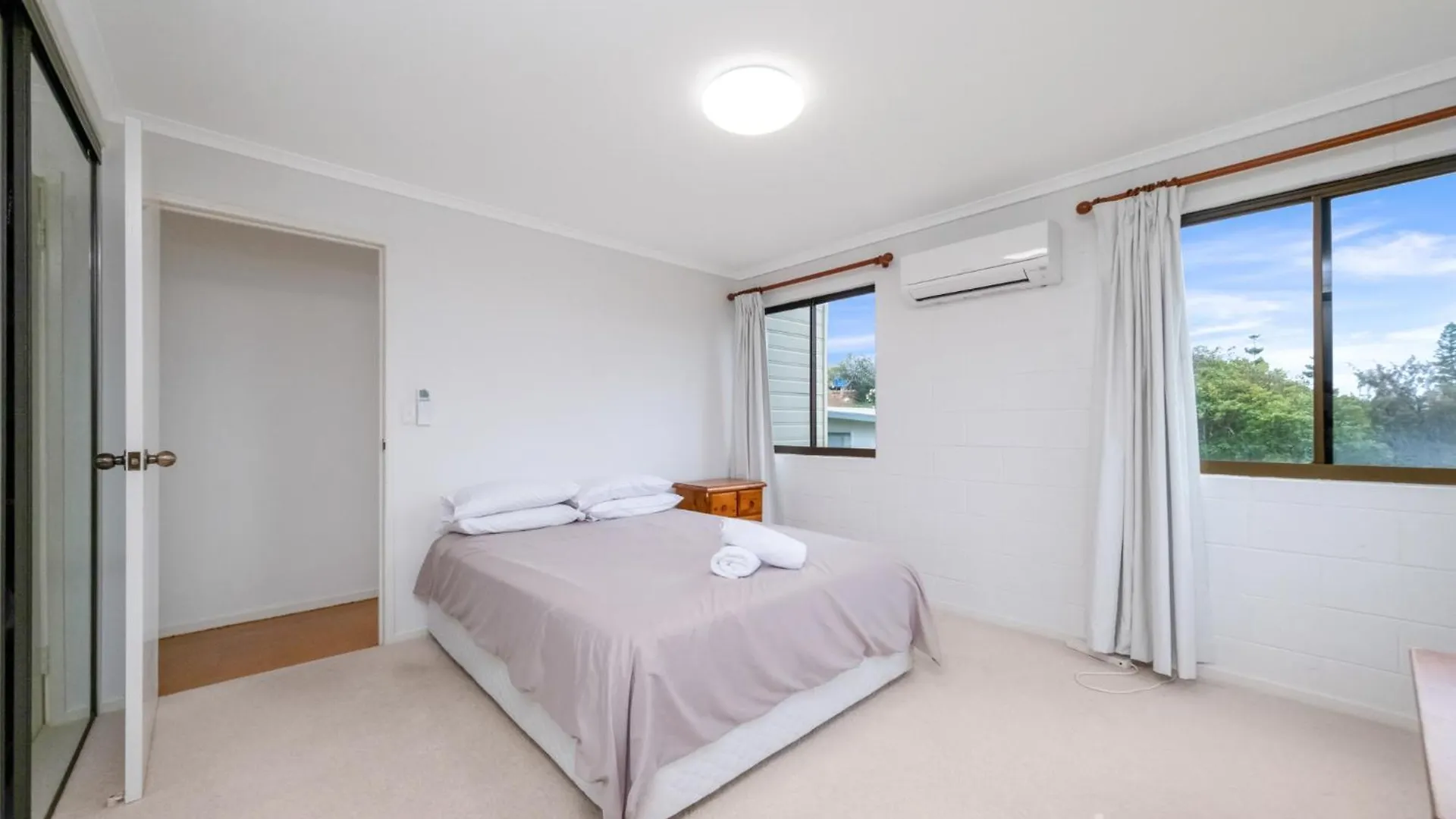 Rocky Retreat At Emu Park Villa 0*,  Australia